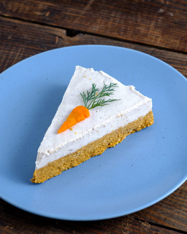 Carrot cake (felie)